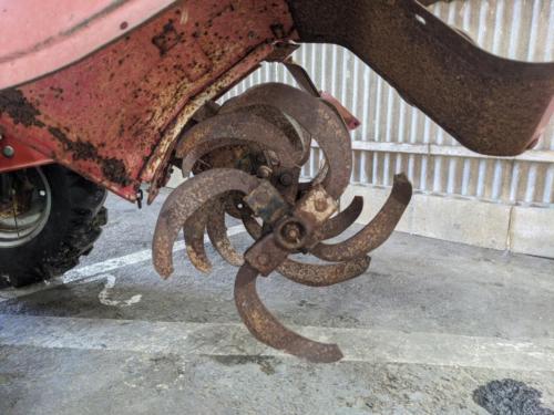 逆転で使うように爪は逆向き。